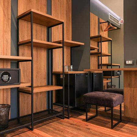 Hotel Apollon Sarande (Adults Only) Buitenkant foto