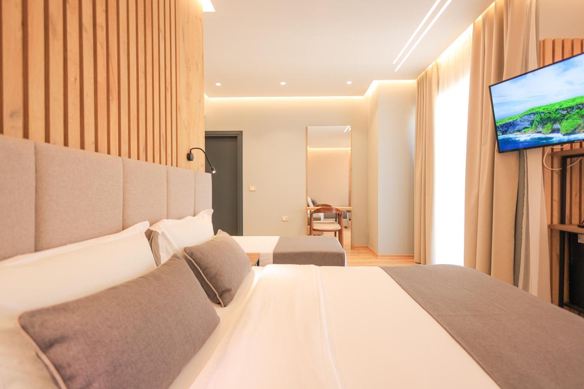 Hotel Apollon Sarande (Adults Only) Buitenkant foto