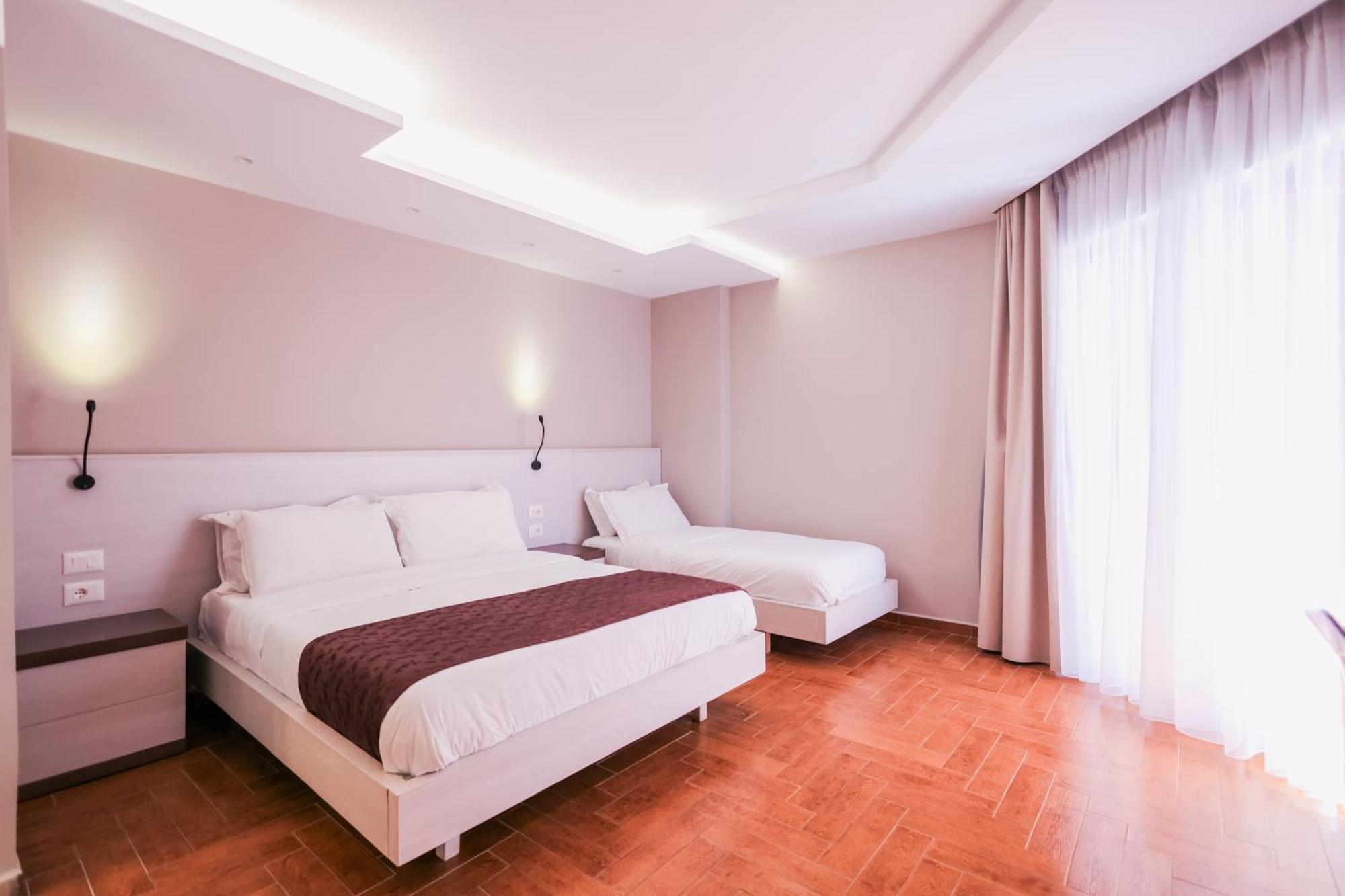 Hotel Apollon Sarande (Adults Only) Buitenkant foto